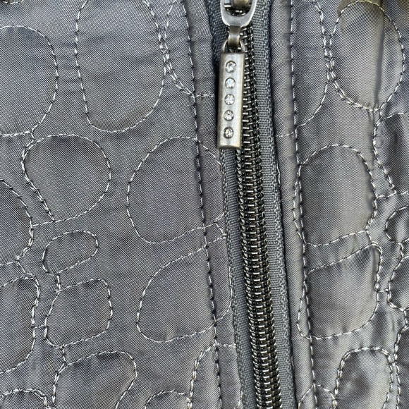 Women’s Gray Mountain Lake Quilted Zip Vest With Faux Fur Collar Size Medium - Picture 2 of 15